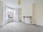 1 bed 1st Floor Flat to rent in London Hackney, N16,...