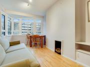 1 bed 1st Floor Flat to rent in London Hammersmith And...