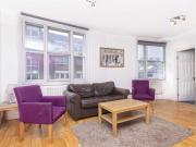 1 bed 1st Floor Flat to rent in London Kensington And...
