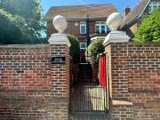 1 bed 1st Floor Flat to rent in Portsmouth Hampshire,...