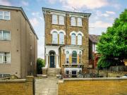 1 bed 1st Floor Flat to rent in Stoke Newington Hackney,...