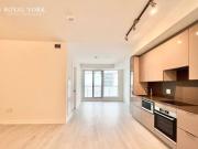 1 BED DEN 1 BATH CONDO APT FOR RENT TORONTO FRONT ST E