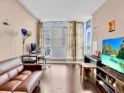 1 bed + Den Mississauga centre
