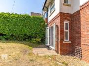 1 Bed, Flat, 46 Foxholes Road, Southbourne, BH6...