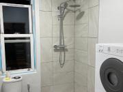 1 Bed Flat, Allfarthing Lane, SW18