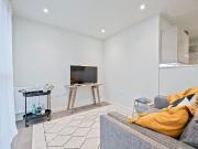 1 Bed Flat, Angel Oak Point, CR0