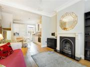 1 Bed Flat, Bonnington Square, SW8