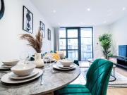 1 Bed Flat Canary Wharf Has an Apartment