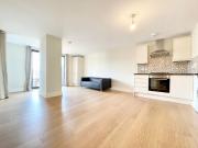 1 Bed Flat, Charter House, IG1