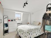 1 Bed Flat, Chiswick High Rd, W4