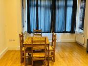 1 Bed Flat, Culmington Road, W13