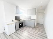1 Bed Flat, Dunstable Road, LU4