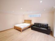 1 Bed Flat, Jessica House, RG1