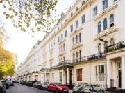 1 Bed Flat, Kensington Gardens Square, W2