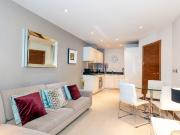 1 Bed Flat, Lanson Building Chelsea Bridge Wharf, SW11