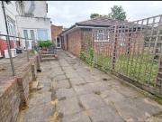 1 Bed Flat, Leeside Crescent, NW11