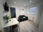 1 Bed Flat, Morrish Road, SW2