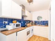 1 Bed Flat next to Bermondsey Tube, with garden