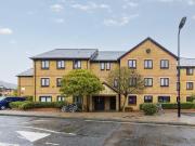 1 Bed Flat, Riverside Close, E5