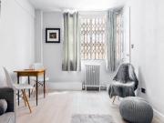 1 Bed Flat, Romney Court, W12