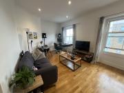 1 bed flat short walk from Clapham Common