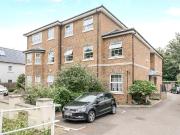 1 Bed, Flat, Thames Ditton, KT7 [INVESTMENT PROPERTY]