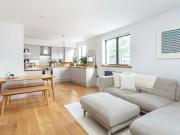 1 Bed Flat, Tiffany Court, SE22