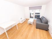 1 bed flat to let in Manchester in The Plaza, M4