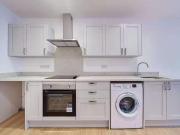 1 bed flat to rent in Kings Street, ME14
