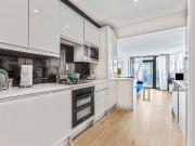 1 bed flat to rent in Treen Avenue, Barnes, SW13 | James...