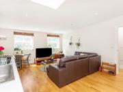 1 bed flat to rent in Upper Richmond Road West, East... 1 bed flat to rent in Upper Richmond Road West, East...