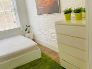 1 Bed Flat, Trebovir Road, SW5