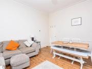 1 Bed Flat, Woodfield Avenue, SW16