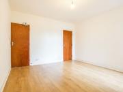 1 bed ground floor flat to rent in Thurlow Road,...