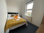 1 Bed House For Rent at Totteridge Road, High Wycombe,...