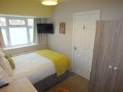 1 bed house to rent in Erleigh Court Gardens, RG6, Reading
