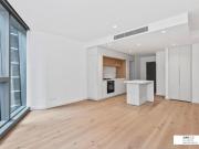 1 BED PLUS STUDY APARTMENT IN WEST SIDE PLACE 1 BED PLUS STUDY APARTMENT IN WEST SIDE PLACE