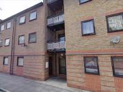 1 bed Student Flat to rent in London, E14, from...