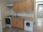 1 Bed Terraced House, Knightland Road, E5