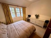 1 Bed Terraced House, Yeatman Road, N6