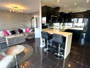 1 bed Upper Floor Flat for Rent 1 bed Upper Floor Flat for Rent