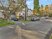 1 Bedroom 1 Bathroom Apartment In Seattle With Great...
