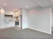 1 Bedroom, 1 Bathroom Apartment with Great Views and a Study