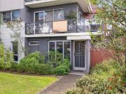 1 Bedroom Apartment Bayswater VIC 102859201
