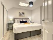 1 Bedroom Apartment Bedford Bedford 73055065