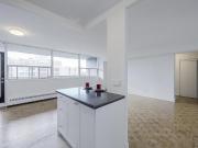 1 Bedroom Apartment Burlington ON 97063504