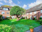 1 Bedroom Apartment Chichester West Sussex 94695535