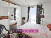 1 Bedroom Apartment Croydon Greater London 93308922