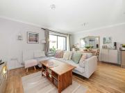1 Bedroom Apartment Flat