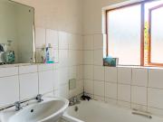 1 Bedroom Apartment / Flat For Sale in Observatory